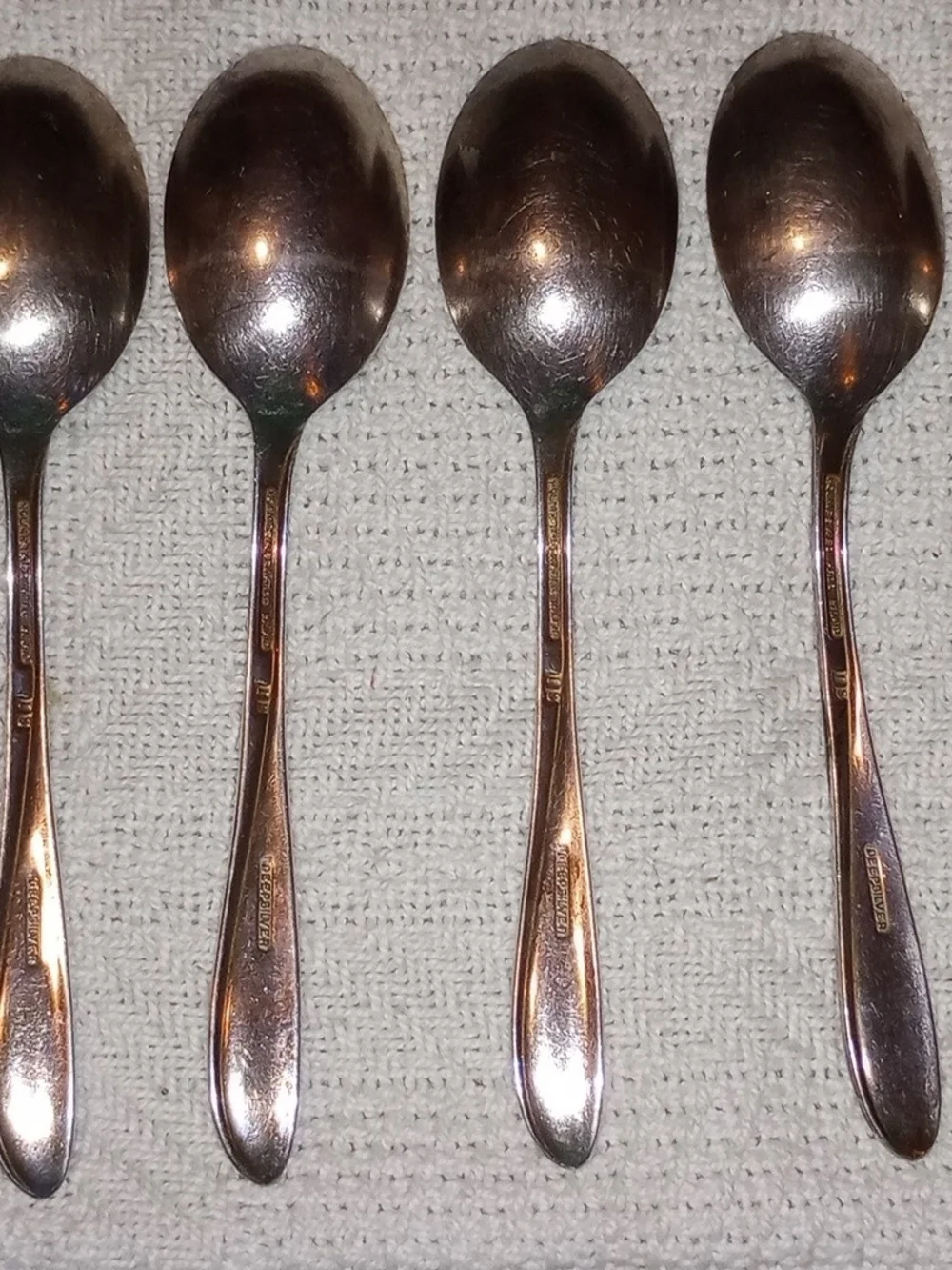 Holmes & Edwards Rhythmic Inlaid Deep Silver plate Flatware Set